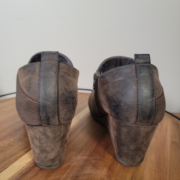 Pierre Dumas Sabrine-7 Brown Faux Leather Wedge Bootie Size 8 - Picture 8 of 17